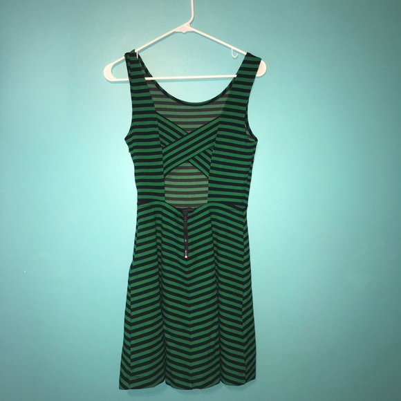 AEO Green Striped Dress - Picture 3 of 4